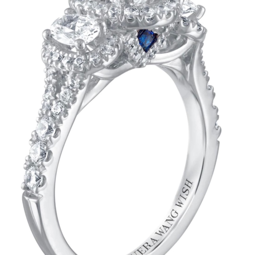 Vera Wang Wedding Ring - Picture 3 of 6
